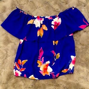 Floral Blue Over The Shoulder Top/ Size M/ Brand: Sienna Sky